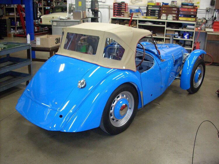 https://treasuredmotorcars.com/wp-content/uploads/2015/11/dellow-060.jpg